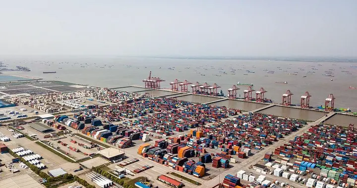 GDP万亿俱乐部扩容至29城：温州、大连新晋，徐州仅差临门一脚