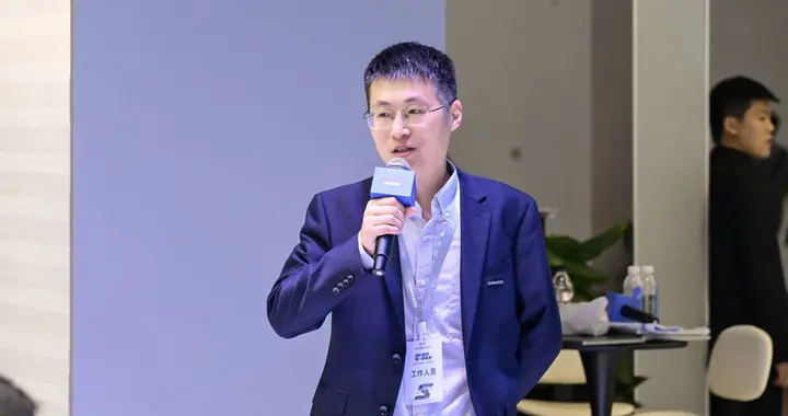 北京车展高端访谈︱大圆柱电池是为全场景而生的通用能源平台