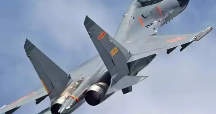 航母直逼九州，076率055大驱形成双面夹击，大战真的无法避免吗？