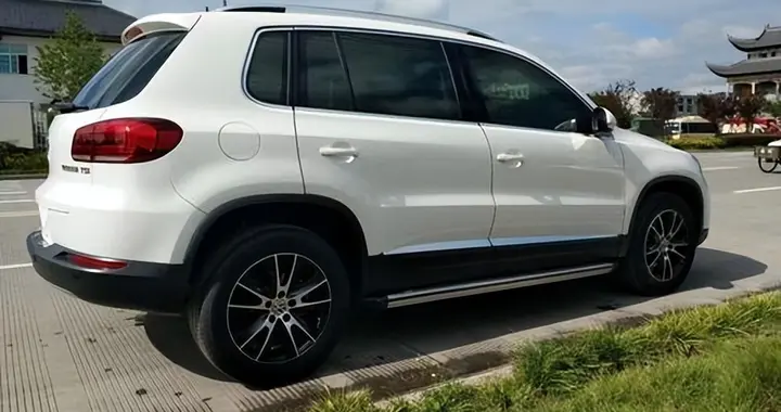 车子启动费劲？这是电瓶在喊你换，别等半路干着急