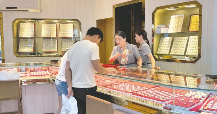 结婚买黄金的人少了：不是不买金，是不想再为“仪式感”交智商税