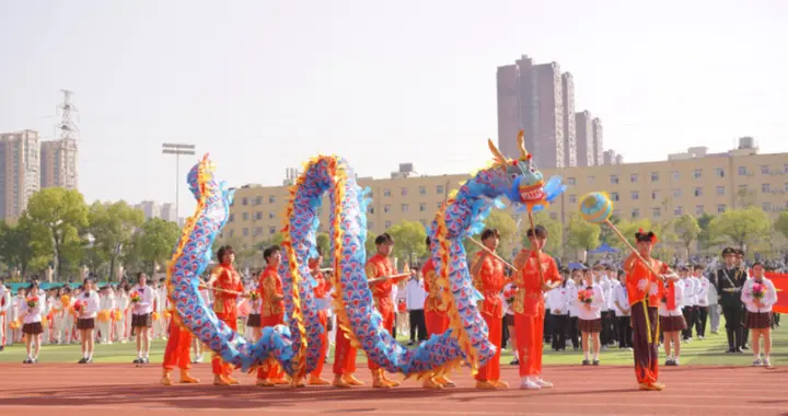 武昌工学院“龙武共舞”燃爆高校运动会开幕式！