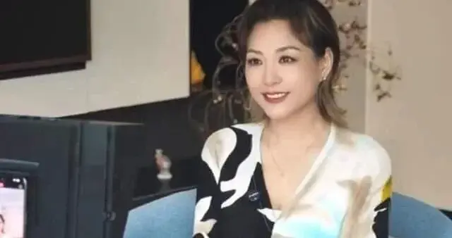 李静瘦55斤后说：原来减肥，是与那个焦虑的自己和解