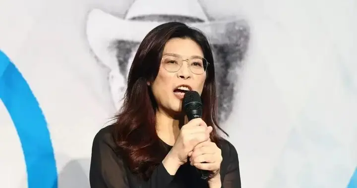 郑丽文再对“访问大陆”表态，还特别点名侯友宜，不一般