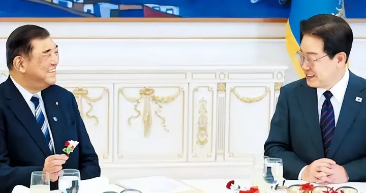 见冲突升级，石破茂警告日韩：快搞“亚洲版北约”，不然都得吃瘪