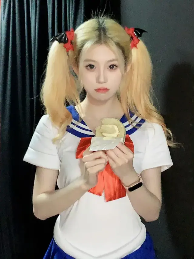 人气偶像团GNZ48-符冰冰萝莉水手服少女感十足