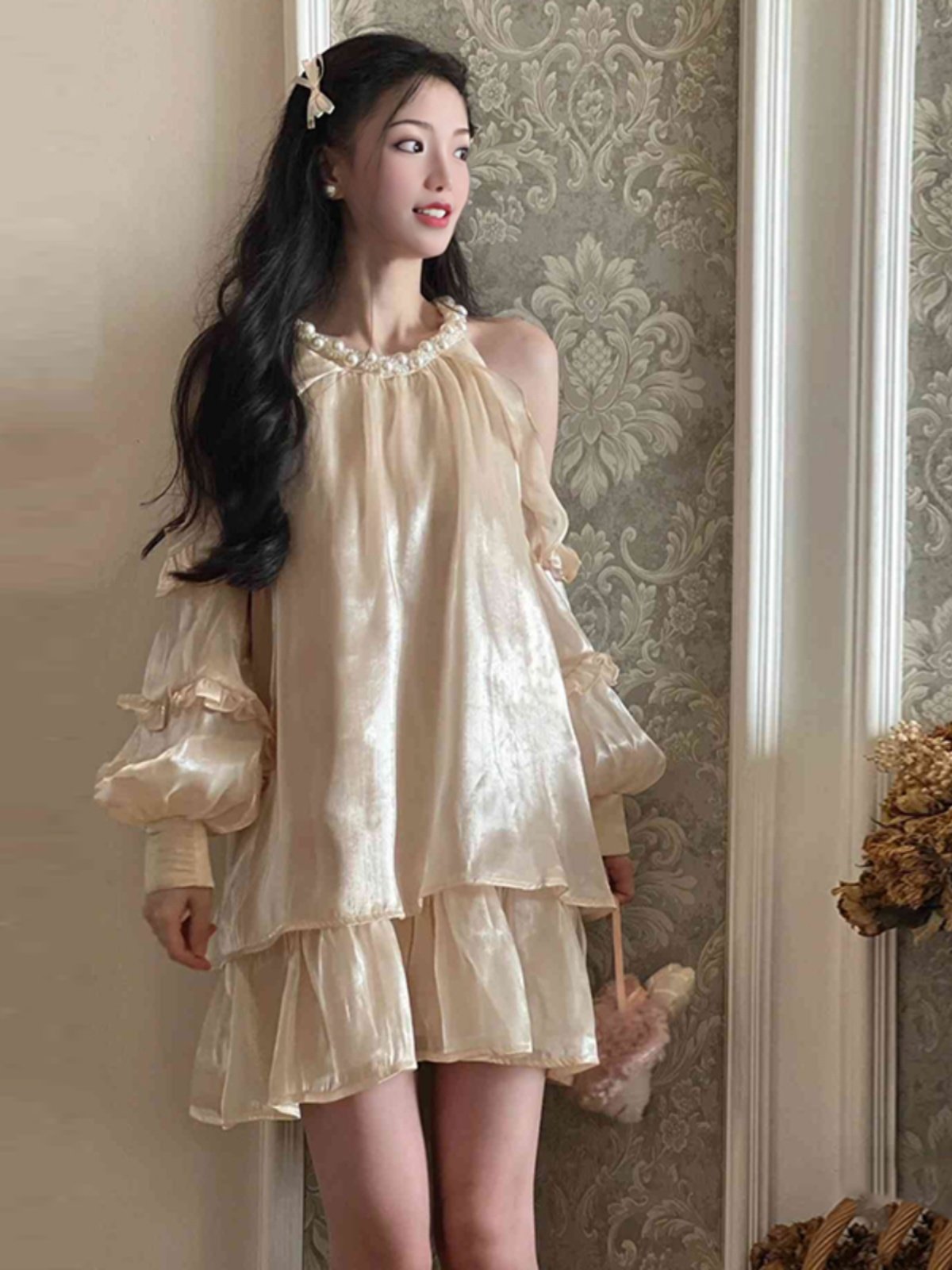 法式气质钉珠露肩长袖连衣裙女