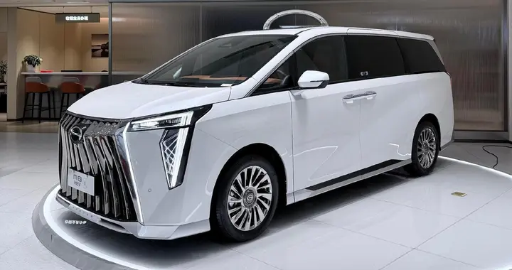 2026款传祺M8 HEV价格降到19.78万，中国品牌MPV凭什么颠覆市场？