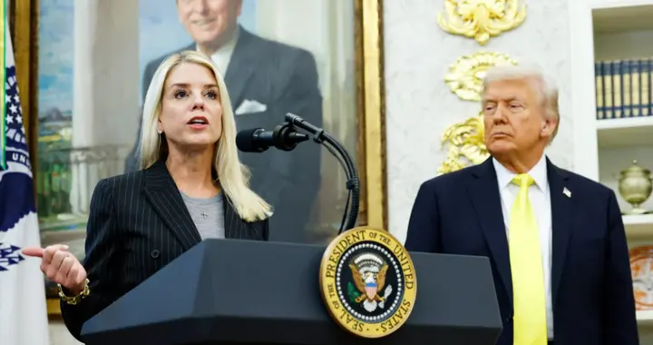 美司法部长邦迪被特朗普“炒鱿鱼”