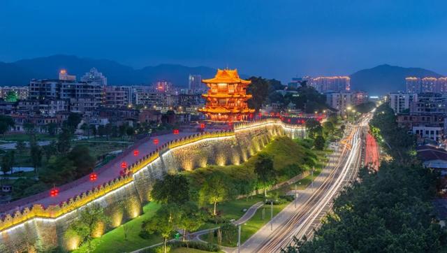 广东美丽的山湖之城，岭南文化发祥地，却鲜为人知