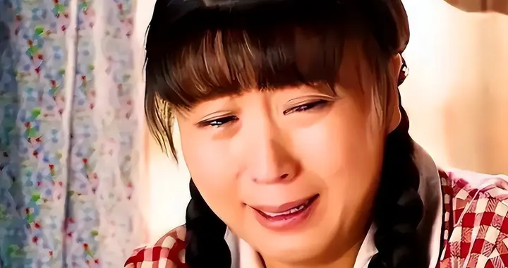 全都跑不掉！背人命债、逼儿媳吃剩饭，闫学晶露面后又牵出一大佬