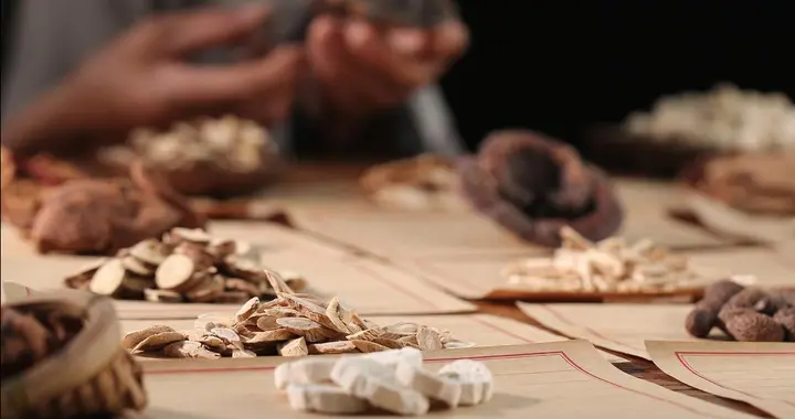 李东垣：凡是阴火发热，都可用甘温除热大法、8首补中升阳方退热