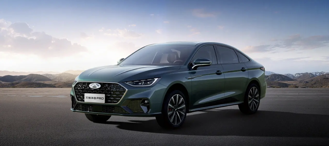 艾瑞泽 8 PRO 2.0T来袭！性价比拉满爆表，买1.6T的人坐不住了？