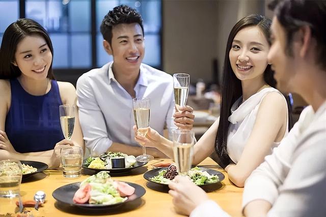 上班族注意高效休息：拒绝“假休息”，好状态来拥抱工作