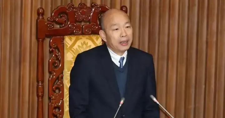 韩国瑜宣布总预算三读通过，赖清德和卓荣泰遭重击，不简单