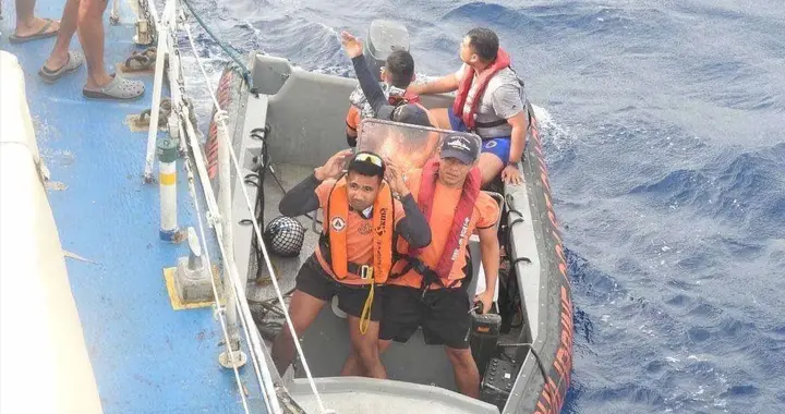 菲律宾强行替日本出头？人员持刀威胁我海警，特朗普果然留了后手