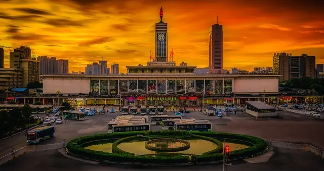坐火车最喜欢的就是经过湖南一些火车站，你知道为什么吗？