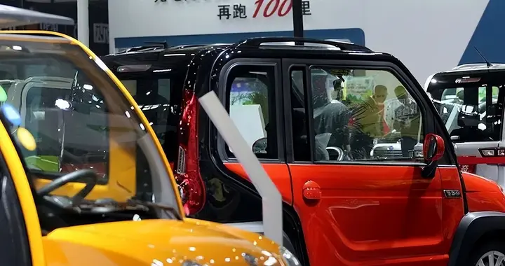 从满街乱窜到销声匿迹，谁杀死了中国县城的“三无神车”？