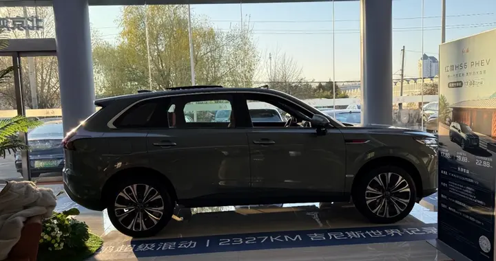 不止于一辆车 更是拓展生活可能性的移动智能豪华空间