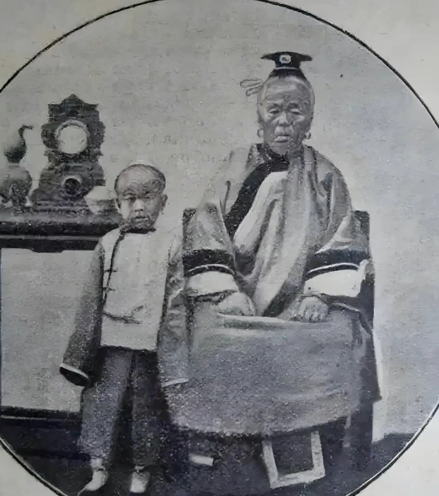 妹妹太丑，哥哥太穷，两人一凑合，却生下6个改写历史的杰出儿子