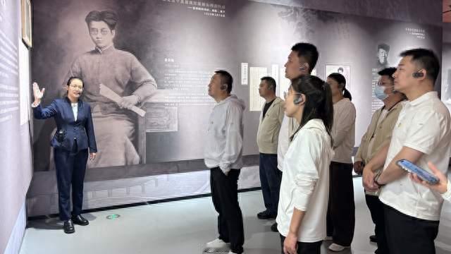 平安金服洛阳分公司工会开展大型红色文化拓展活动