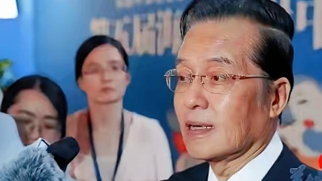 诸葛说史：国民党副主席张荣恭在接受记者采