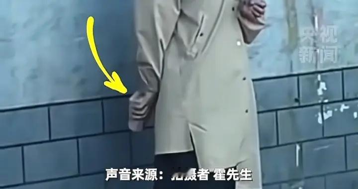 郑州路口，一个拿砖头的女孩，把所有人吓坏后又让所有人破防！