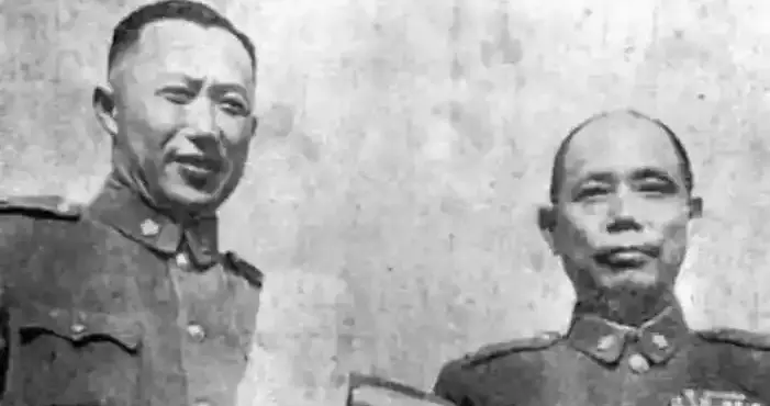 他带着8000人血战16天，突围后被判死刑，为何又成了民族英雄？