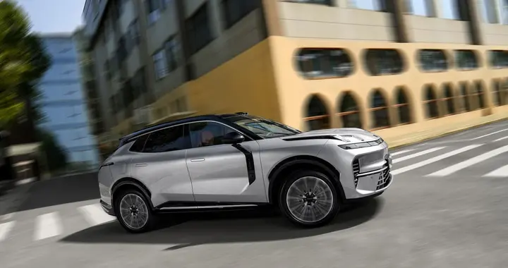 全新领克08极光套装上市，为悦己用户带来双面型格