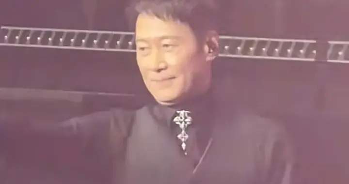 难怪有网友称赖文峰为黎明plus，神情真像呀！