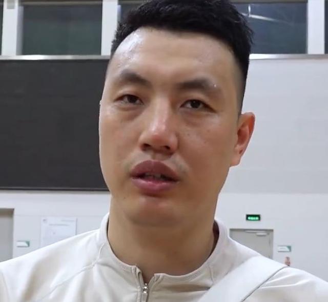 北汽G2为什么打不过广厦？翟晓川毫不客气说出原因，说得实在