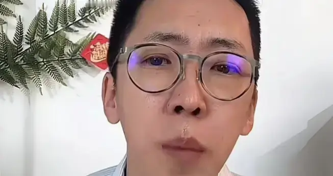 明知故犯？遭傅首尔前夫发文怒怼的留几手，类似过错远不止一次