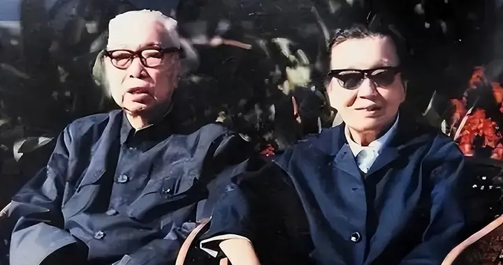 1993年，方志纯因病逝世，临终前向妻子朱旦华提出：我有一个要求