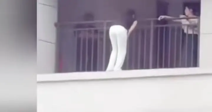 这美女是红颜薄命吗？身材都那么好，为什么要跳楼？