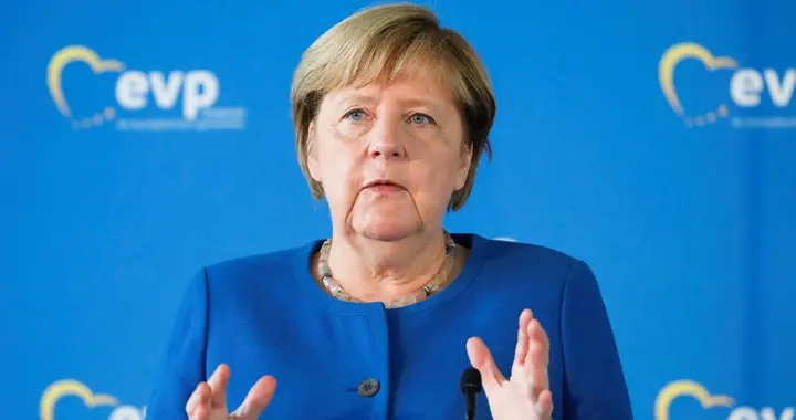 欧盟面临“生死存亡”，71岁的默克尔被迫再次出山，指出一条活路