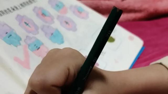 名呢：我女儿六岁，现在大班，马上一年级了