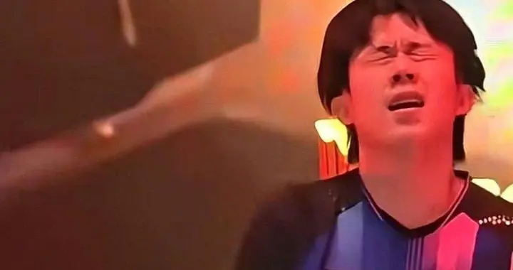 王楚钦1比3爆冷出局，对手赛后采访杀人诛心，国乒王牌输的不冤