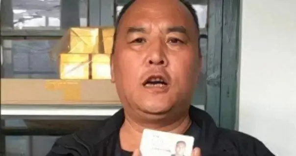 周茂强为什么那么痴迷于大衣哥呢？被拘留十天，他做出更大的决定