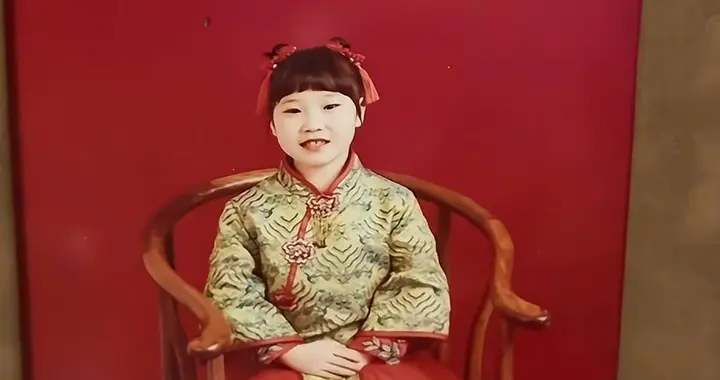 12岁小学生家中服药自杀，妈妈把责任归于英语作业，二审即将开庭