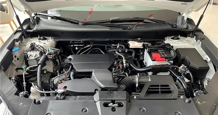 大佬亲自下场硬核开播，扒一扒东风本田CR-V的硬核底色