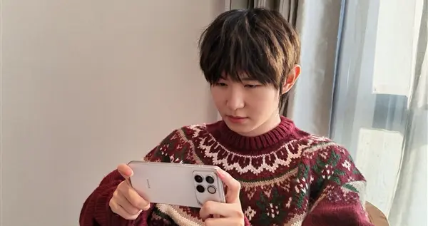 荣耀win系列，这次有内置散热风扇，看来目标对手是iqoo和一加？