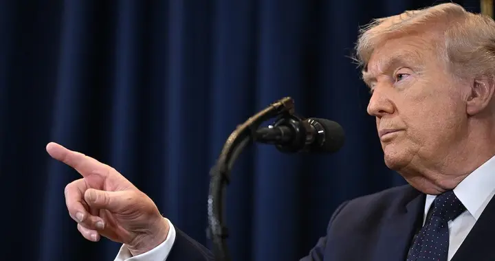 美方只能眼巴巴等着，中方现在连一粒美国大豆也不买了