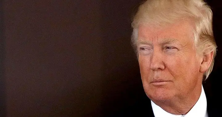 美国要在伊朗家门口建收费站？把航道当生意，商人本色暴露无遗