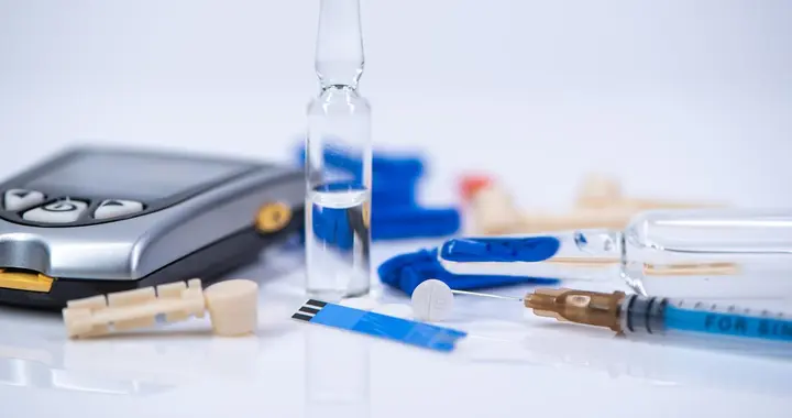 小寒后冬意浓｜糖尿病友稳血糖全攻略，名中医给你划重点