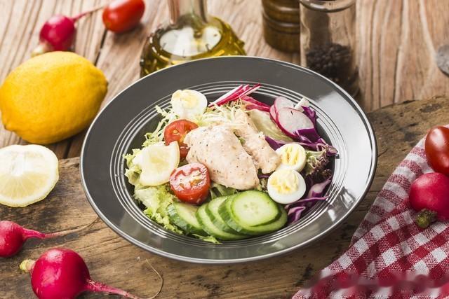 揭秘！为何减肥达人小李突然宣布退圈？真相让你意想不到…