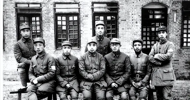 抗战胜利后新四军第三师挺进东北的决策与实施（曹明康）