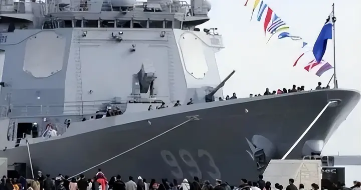 美论坛：如果中国055驱逐舰出现在韩国，世宗大王能击败它吗？