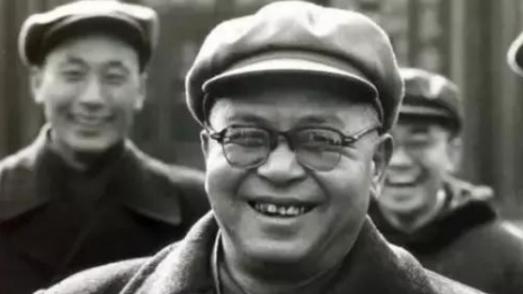 千浅挽星：[微风]1958年，明史专家吴