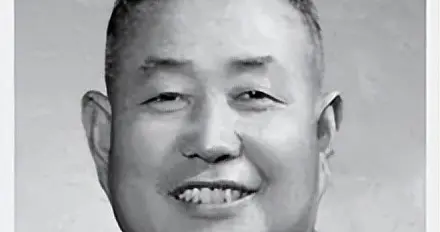 阎海清：原贵州省交通厅副厅长，原铁道部第四铁路工程局局长