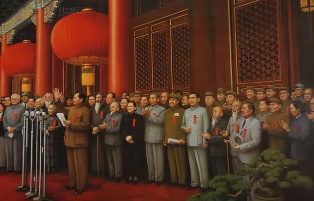 开国大典上的外国人，冒出的美国上校，却拍了张极为珍贵绝版照片